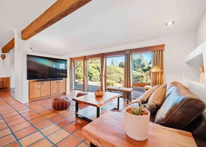 Ferienhaus Chapel Vista Main House Red Rock Views And Hot Tub Sedona