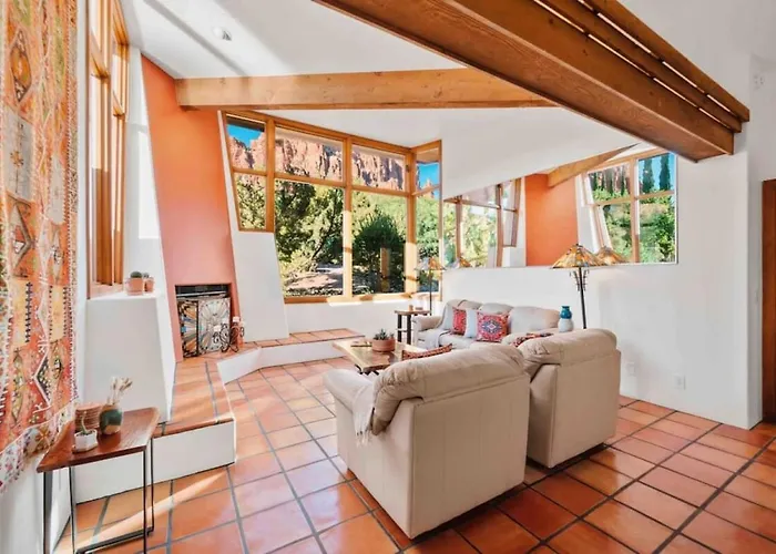 Ferienhaus Chapel Vista Main House Red Rock Views And Hot Tub Sedona